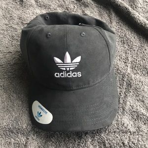 Adidas women’s gray hat